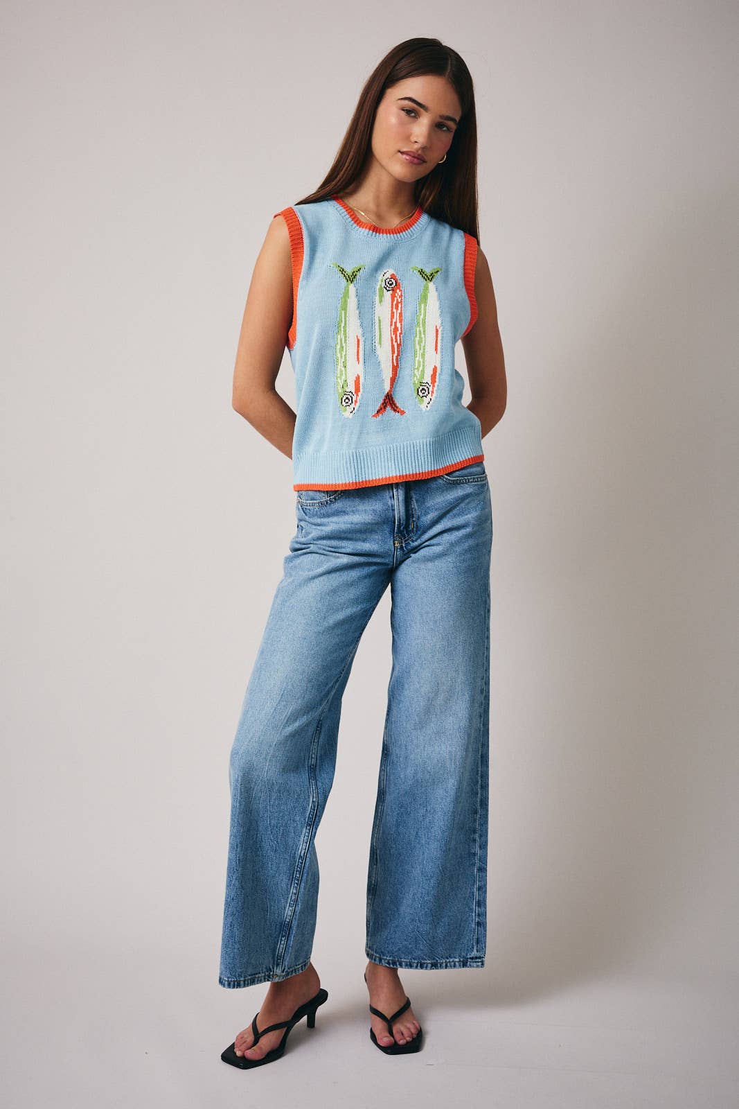 ROUND NECK 'FISH' GRAPHIC SWEATER VEST: LT BLUE / M