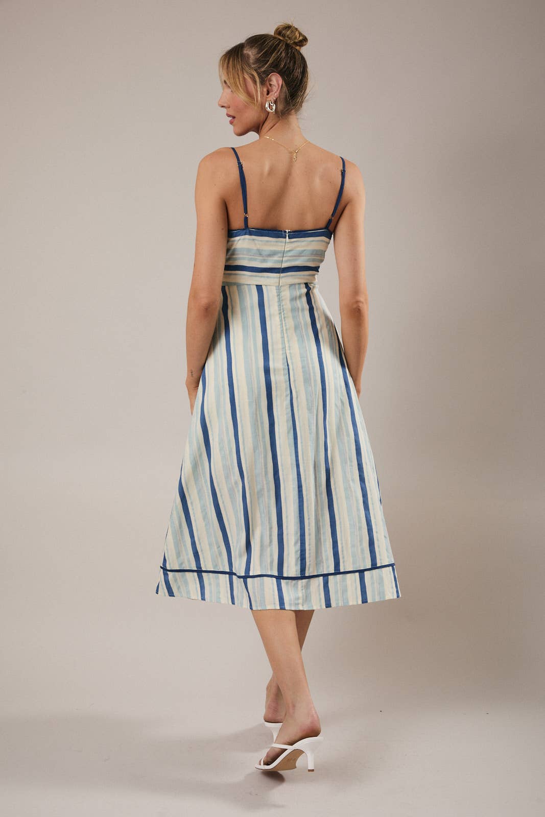 SLEEVELESS STRIPE ALINE MIDI DRESS: CREAM-BLUE STRIPE / L