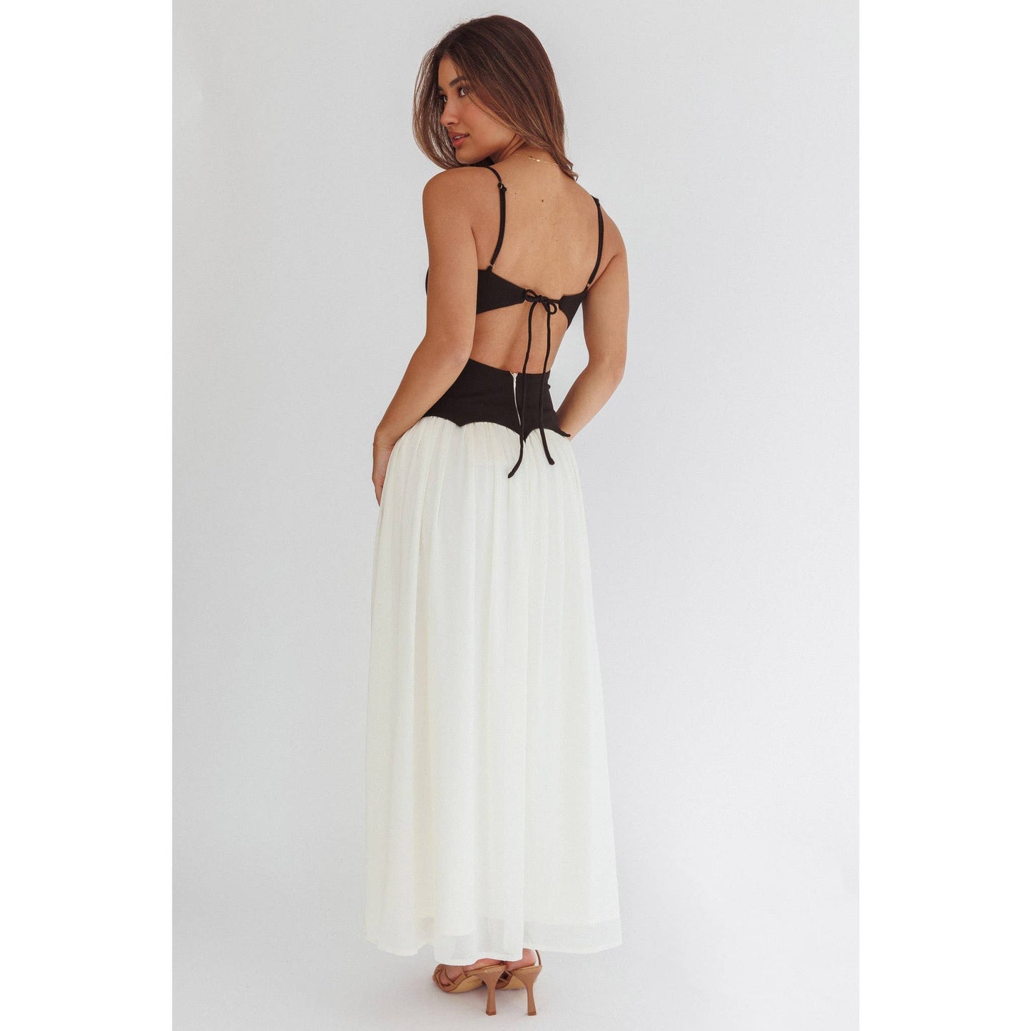 TWO TONED BODICE MAXI DRESS: BLACK/BEIGE