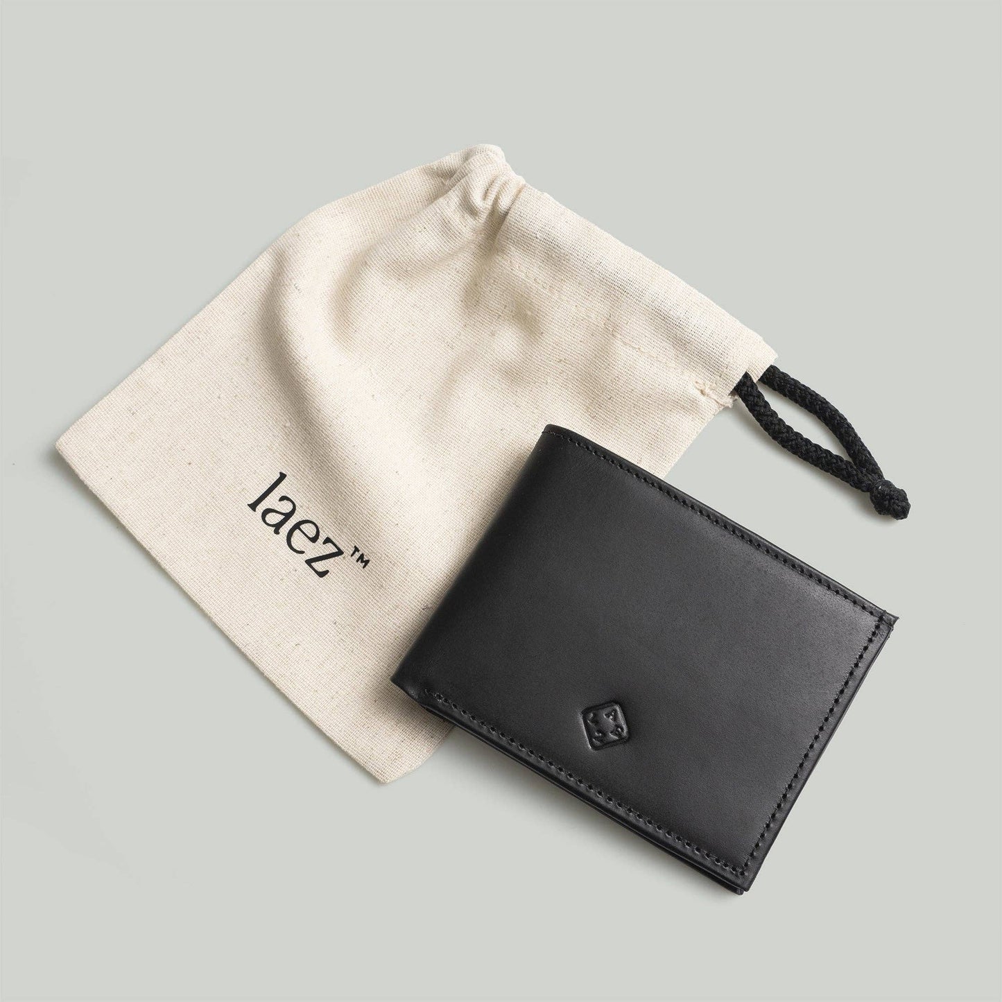 Classic Bifold Leather Wallet: Black-Brown