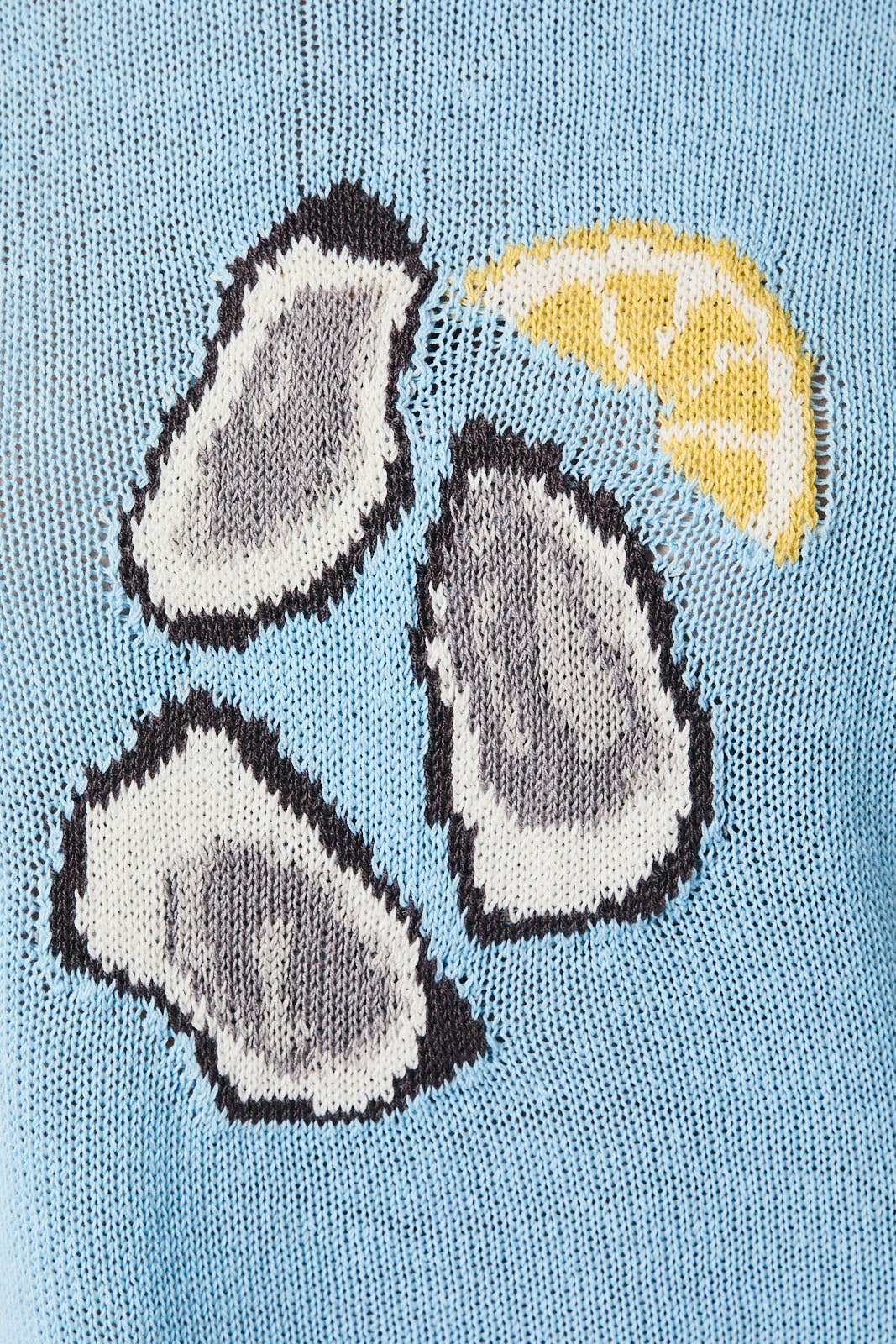 ROUND NECK LONG SLEEVE 'OYSTER' GRAPHIC SWEATER: LT BLUE / M