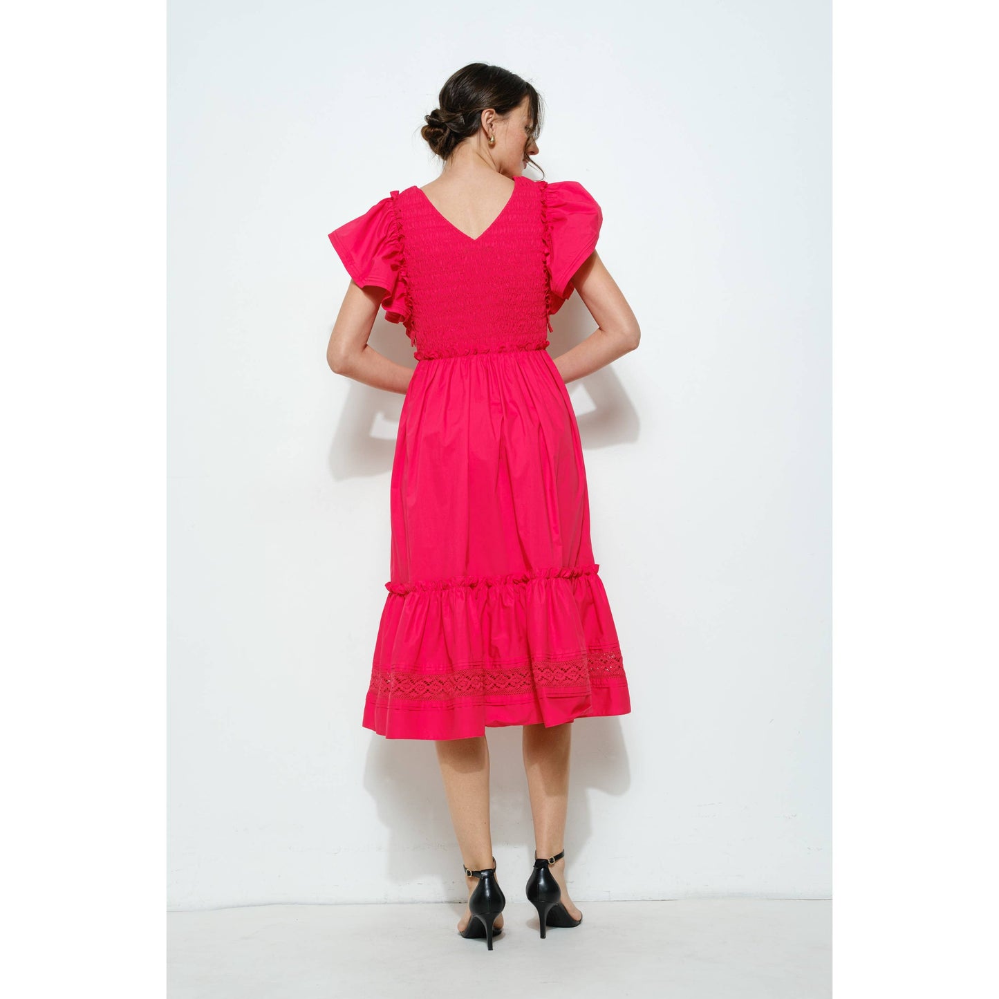 Ruffle Sleeve Smocked Cotton Midi Dress: WHITE / S-M-L